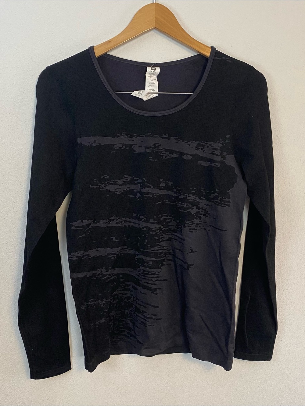 Fabletics Tessa No -Lines Baselayer‎ Black Gray Long Sleeve Top Women’s L/XL NWT